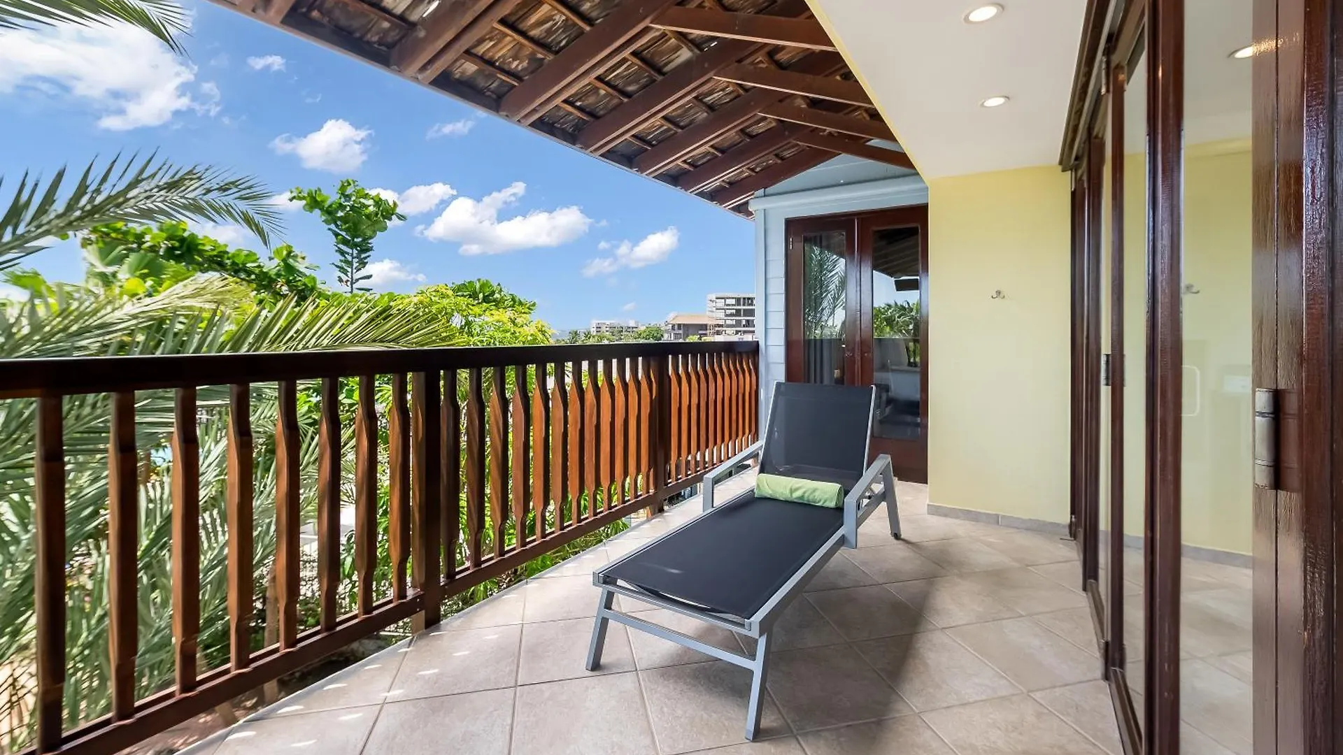 Lionsdive Beach Resort Curacao