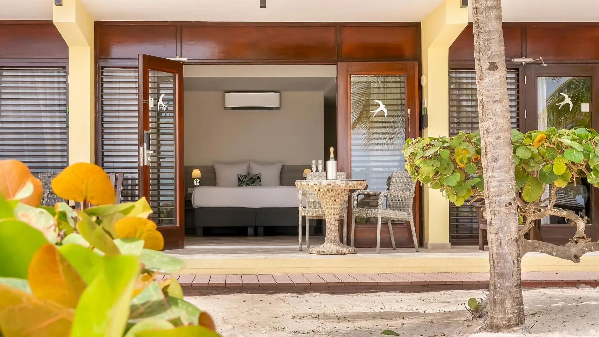 Lionsdive Beach Resort Curacao