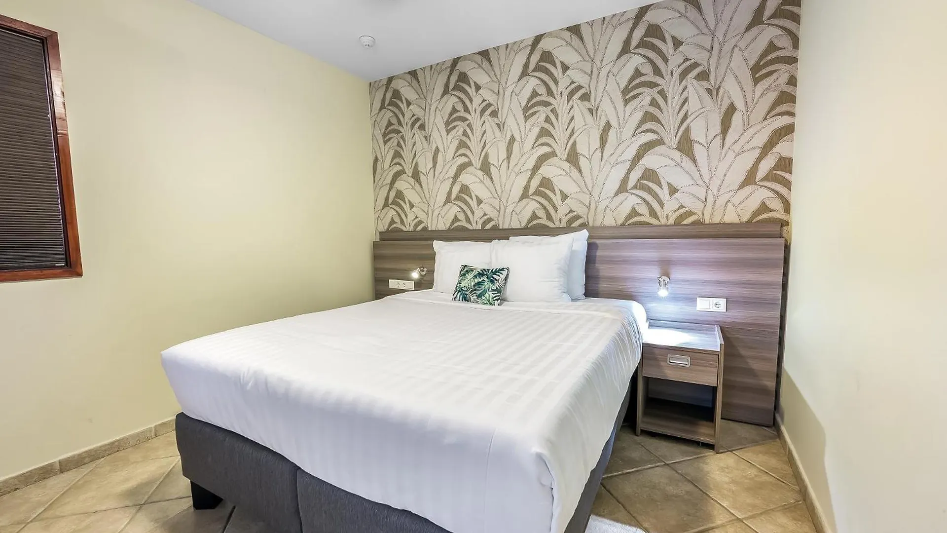 ****  Lionsdive Beach Resort Curacao Curaçao